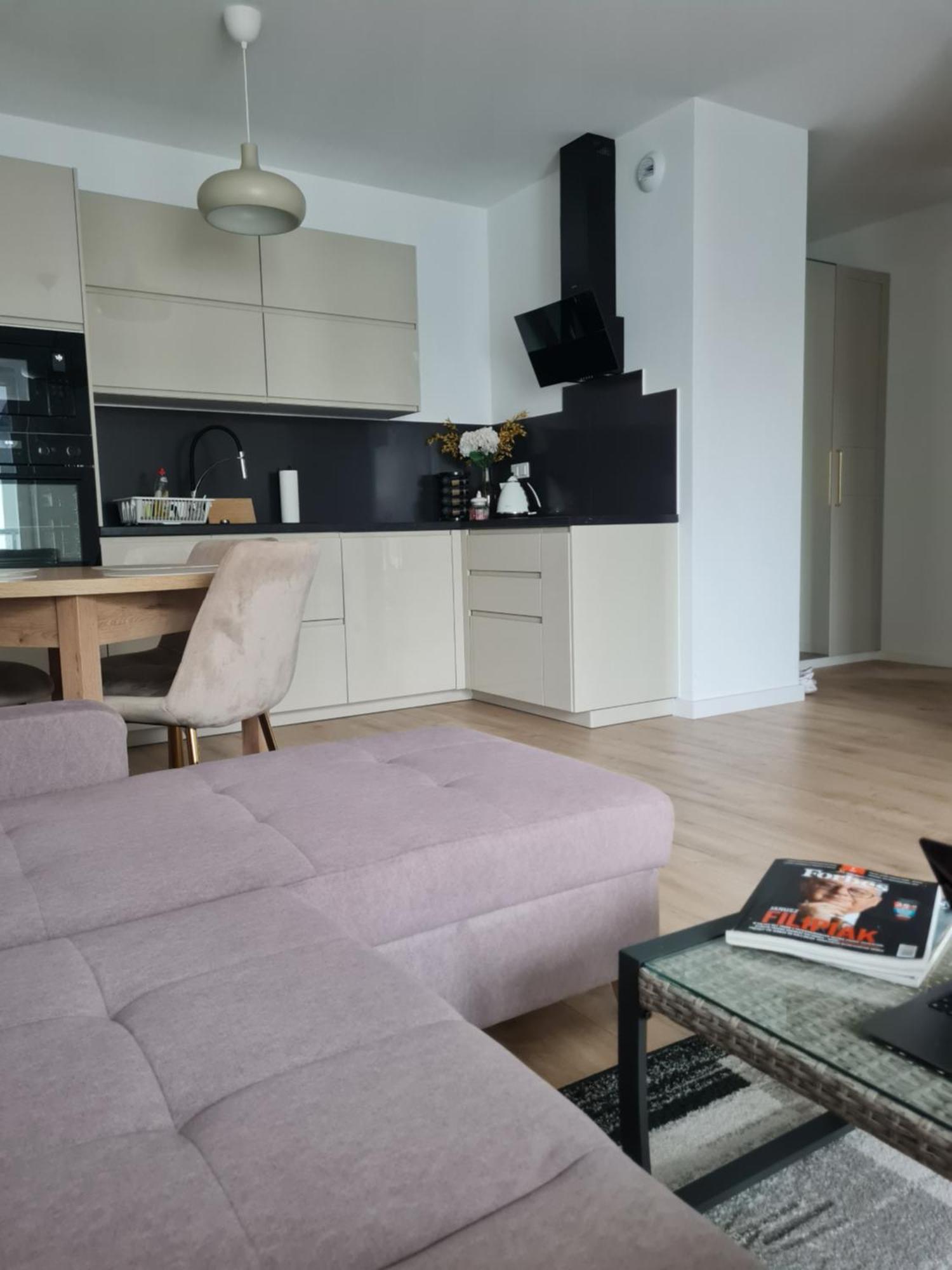 Airport Apartment ワルシャワ エクステリア 写真