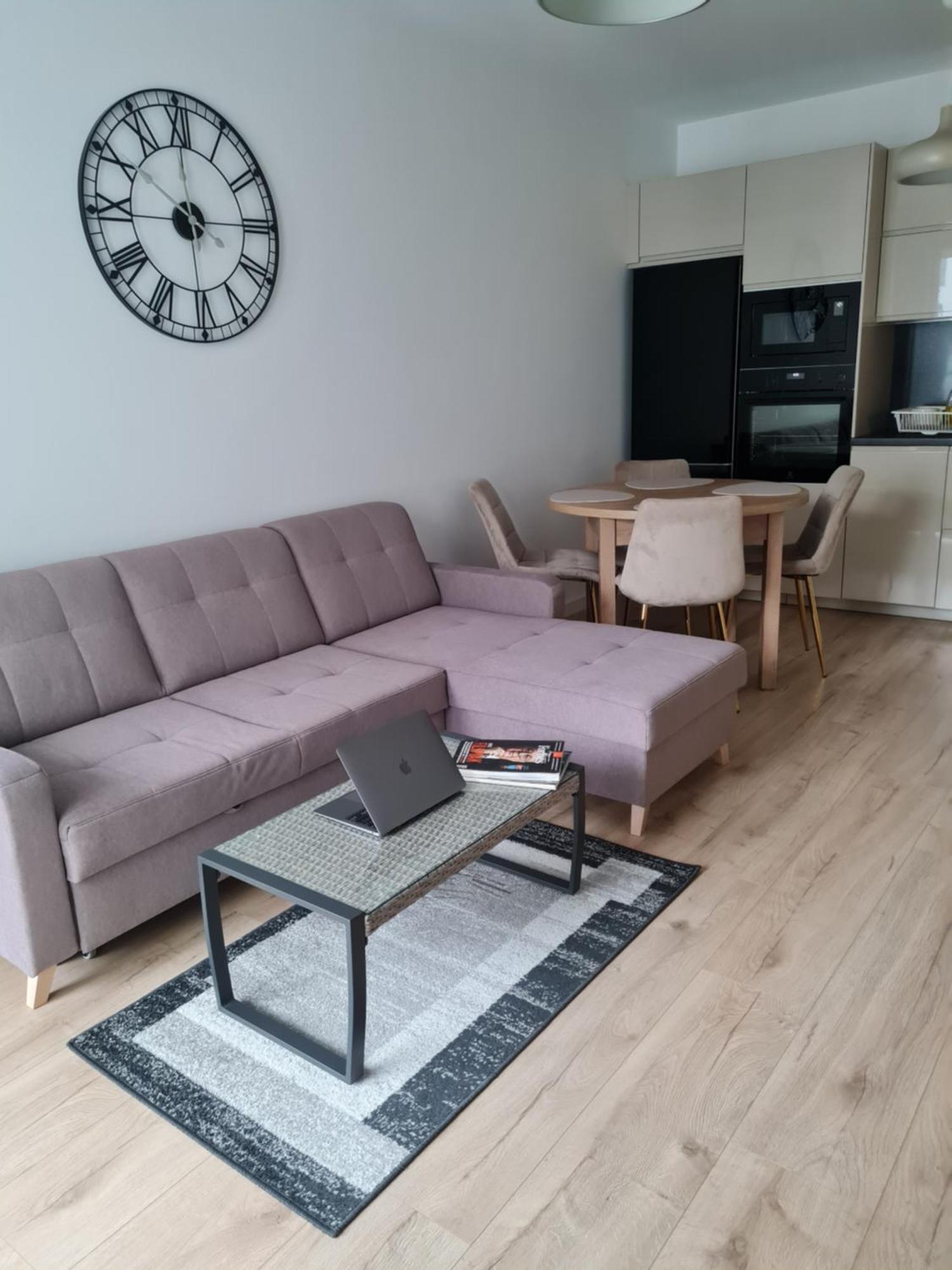 Airport Apartment ワルシャワ エクステリア 写真
