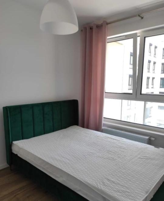 Airport Apartment ワルシャワ エクステリア 写真